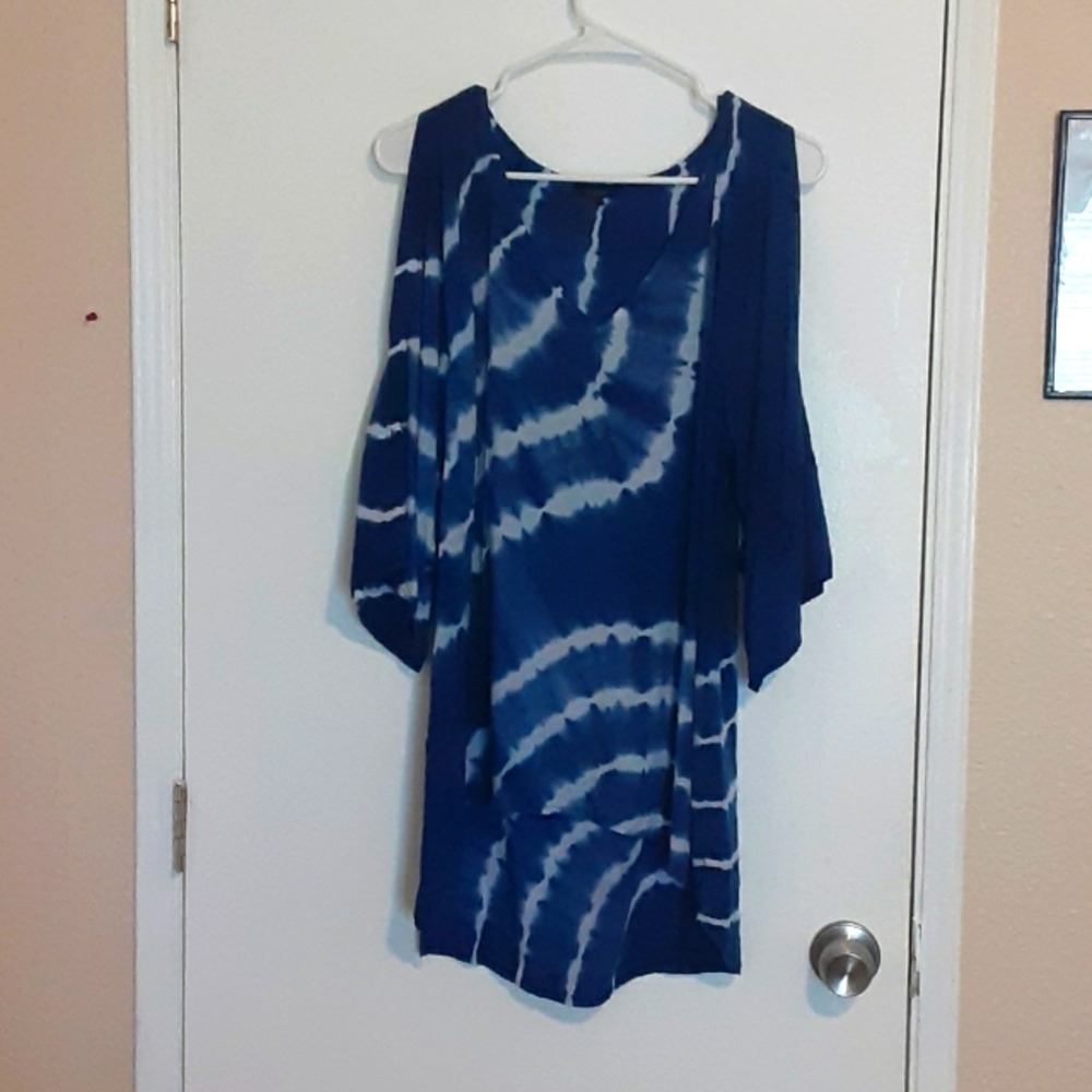 Aakaa tie dye top